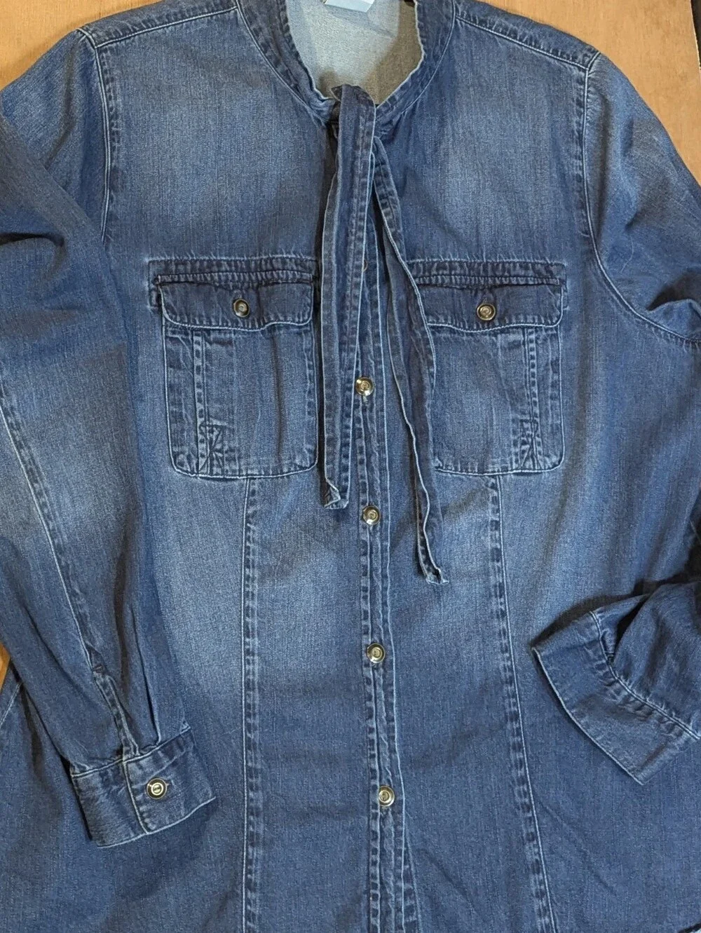Cabi Waterfront Denim Shirt | Size XL - Picture 9 of 9